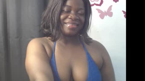 Snapshot of cum28544 chatting on 10.12.25 betty online show from 10.12.25