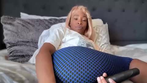 cum2charmxx online show from 04.08.26