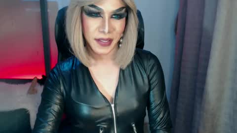 CUMMELA SLUTI online show from 02.25.25