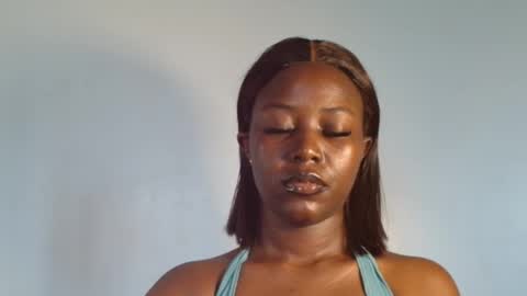 Snapshot of cum_ebony_smile chatting on 10.03.25 cherry online show from 10.03.25