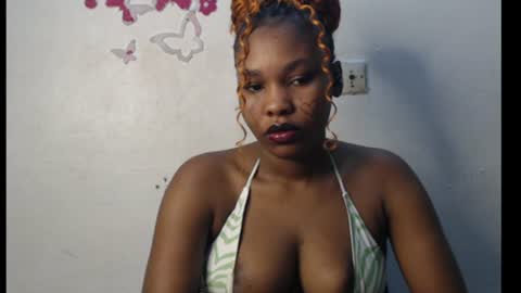 Snapshot of cum_ebony_xxxpetit chatting on 06.21.26 Teeha online show from 06.21.26