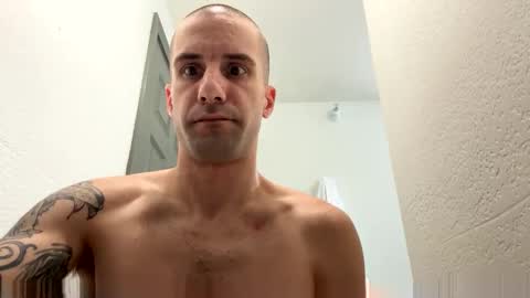 Snapshot of cum_play_1030 chatting on 10.29.25 cum_play_1030 online show from 10.29.25