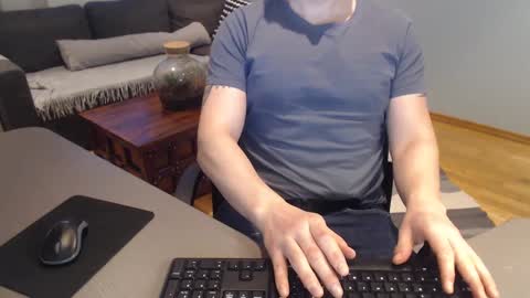 Snapshot of cumartist84 chatting on 01.06.25 cumartist84 online show from 01.06.25