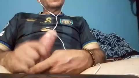 Snapshot of cumbian_chero chatting on 06.25.26 cumbian_chero online show from 06.25.26