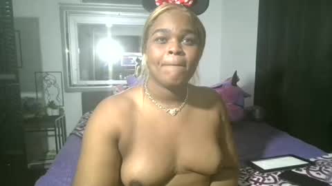 Ava Rain online show from 01.01.25