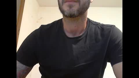 Snapshot of cummincock04 chatting on 01.31.25 cummincock04 online show from 01.31.25