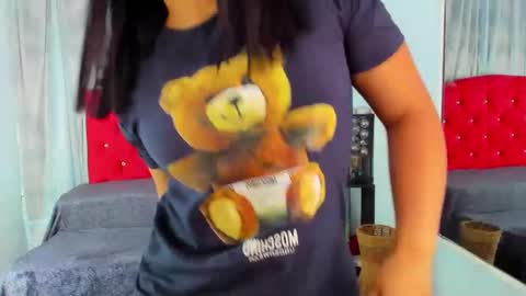 Snapshot of cumming_tiffani chatting on 02.12.25 cumming tiffani online show from 02.12.25