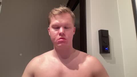 Snapshot of cumricoxl chatting on 11.10.25 CumRicoXL online show from 11.10.25