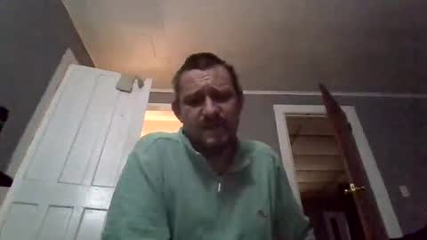 Snapshot of cuntreeboy68 chatting on 02.06.25 Bash online show from 02.06.25