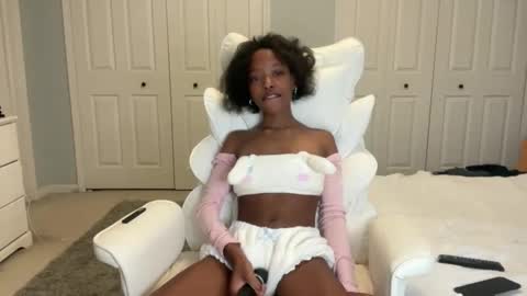 Anna online show from 10.24.25