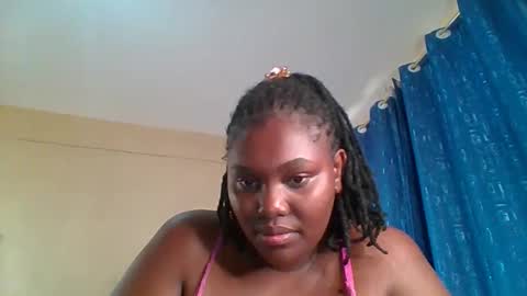 Snapshot of cupidcurvygirl26 chatting on 10.23.25 sweetpearl online show from 10.23.25