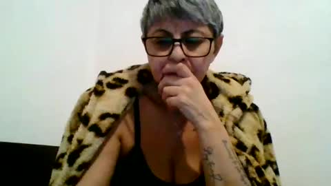 Snapshot of cuplu4346529860 chatting on 01.05.25 couple online show from 01.05.25