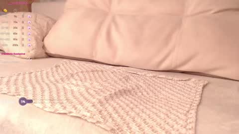 Snapshot of cuponette chatting on 02.24.25 Jessy online show from 02.24.25