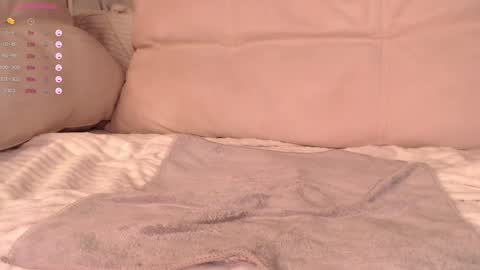 Snapshot of cuponette chatting on 03.01.25 Jessy online show from 03.01.25