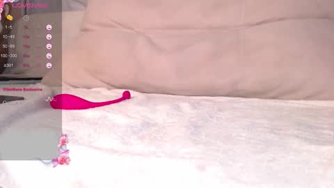 Snapshot of cuponette chatting on 10.16.25 Jessy online show from 10.16.25