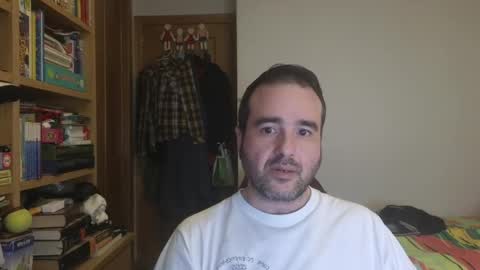 curiosillo1983 online show from 05.10.26
