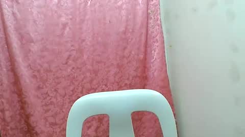 Snapshot of curious_girl247 chatting on 02.19.25 curious_girl247 online show from 02.19.25