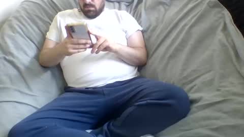 Snapshot of curiouser_guy chatting on 05.26.26 curiouser_guy online show from 05.26.26