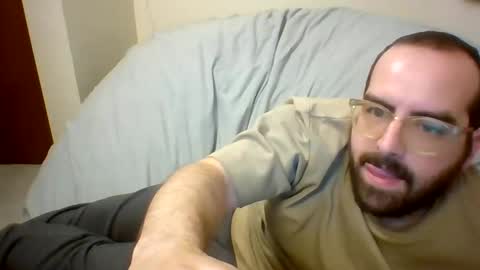 Snapshot of curiouser_guy chatting on 06.02.26 curiouser_guy online show from 06.02.26