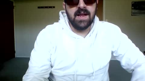 Snapshot of curiouser_guy chatting on 06.02.26 curiouser_guy online show from 06.02.26