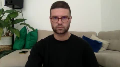 Snapshot of curiousnesssssss chatting on 10.28.25 curiousnesssssss online show from 10.28.25