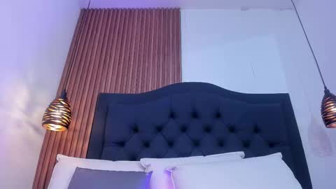 Snapshot of curly_cataleya chatting on 03.04.26 Cataleya online show from 03.04.26