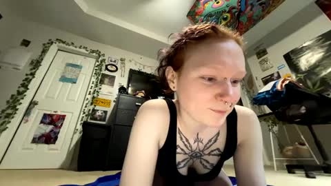 Snapshot of curryarches chatting on 09.22.25 curryarches online show from 09.22.25