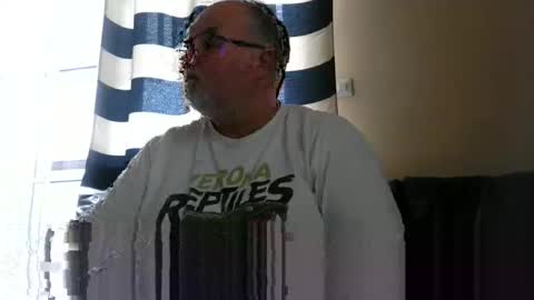 Snapshot of curtus14 chatting on 04.04.26 curtus14 online show from 04.04.26