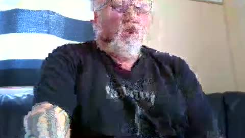 Snapshot of curtus14 chatting on 04.22.26 curtus14 online show from 04.22.26