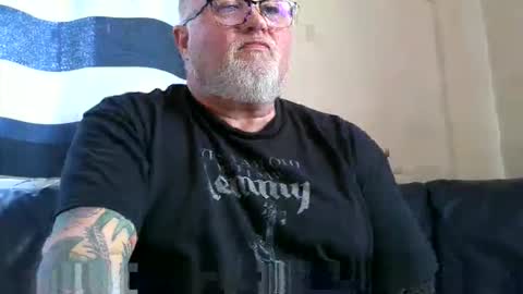 Snapshot of curtus14 chatting on 04.23.26 curtus14 online show from 04.23.26