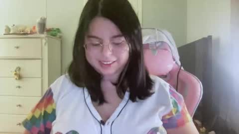 Emmie online show from 01.12.26