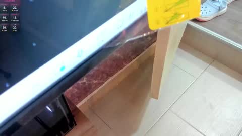 Alyanna  online show from 11.08.25