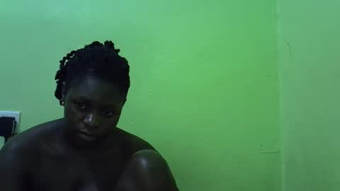 curvy_corazon1 online show from 10.21.25