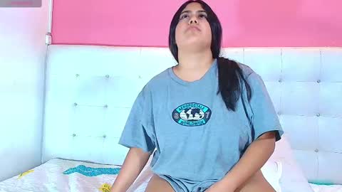 Snapshot of curvybuffgirl chatting on 02.25.25 Michel online show from 02.25.25