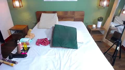 Danna online show from 12.24.24