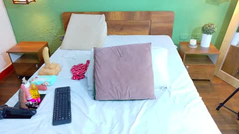 Danna online show from 02.18.25