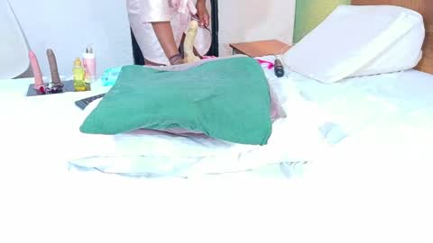 Danna online show from 09.13.25