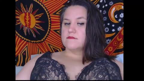 Snapshot of curvyflora chatting on 10.02.25 CurvyFlora online show from 10.02.25