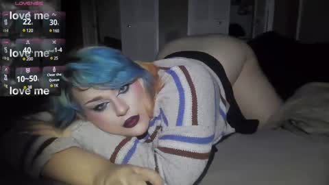 Curvygothfemboy online show from 01.13.25