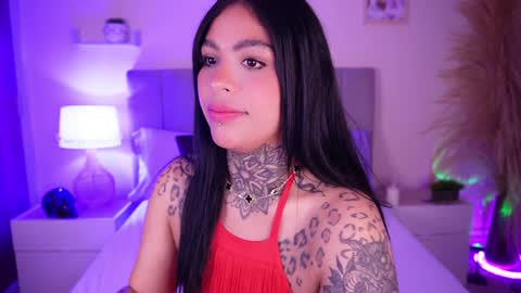Snapshot of curvyliciouss chatting on 12.31.24 Samantha online show from 12.31.24