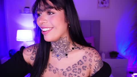 Snapshot of curvyliciouss chatting on 01.26.25 Samantha online show from 01.26.25