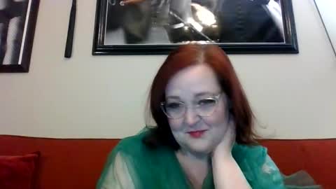 curvylittlesecret online show from 06.07.26