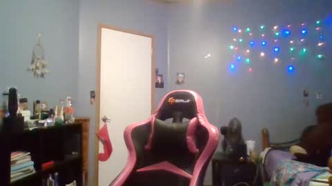 dahlia -kim online show from 01.14.25