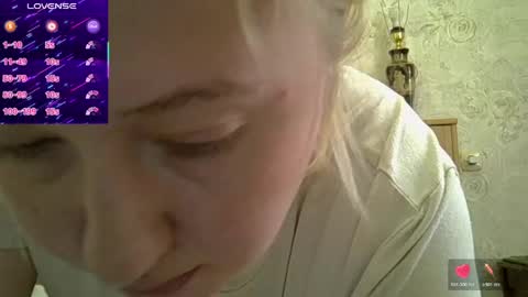 Curvy online show from 04.21.26