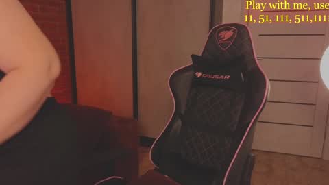 Everyday stream in the same time online show from 02.02.25