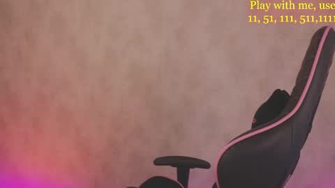 Everyday stream in the same time online show from 03.12.25