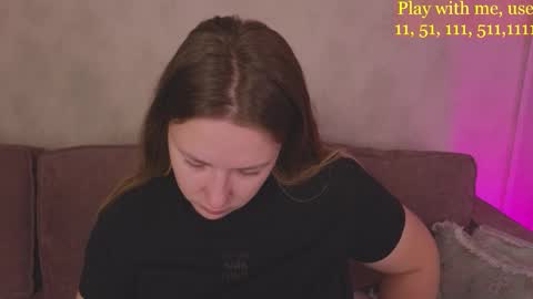 Everyday stream in the same time online show from 09.18.25