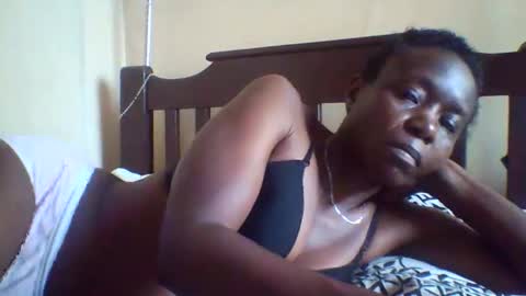 Snapshot of cute_divah4 chatting on 10.09.25 cute_divah4 online show from 10.09.25