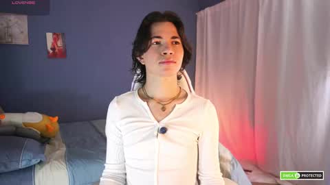 Snapshot of cute_erelis chatting on 03.04.25 You Erelis  online show from 03.04.25