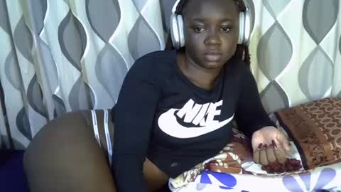 Snapshot of cute_gee chatting on 07.04.26 daddysdoll online show from 07.04.26